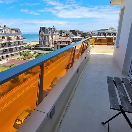 Le Spacieux A Apartman Cabourg