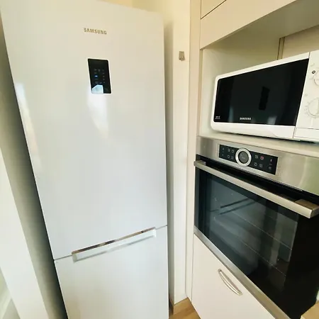 Le Spacieux A Apartment *