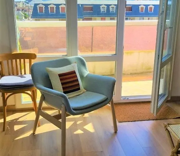 Апартаменты Le Spacieux A Кабур