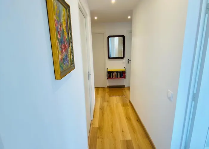 Апартаменты Le Spacieux A Кабур